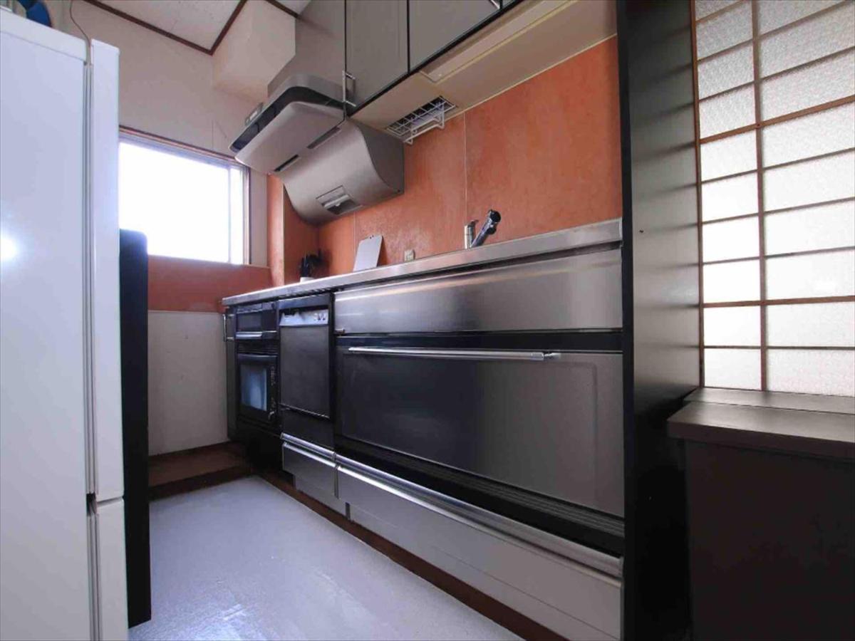Apartment Goraku Shinfu-kae Osaka